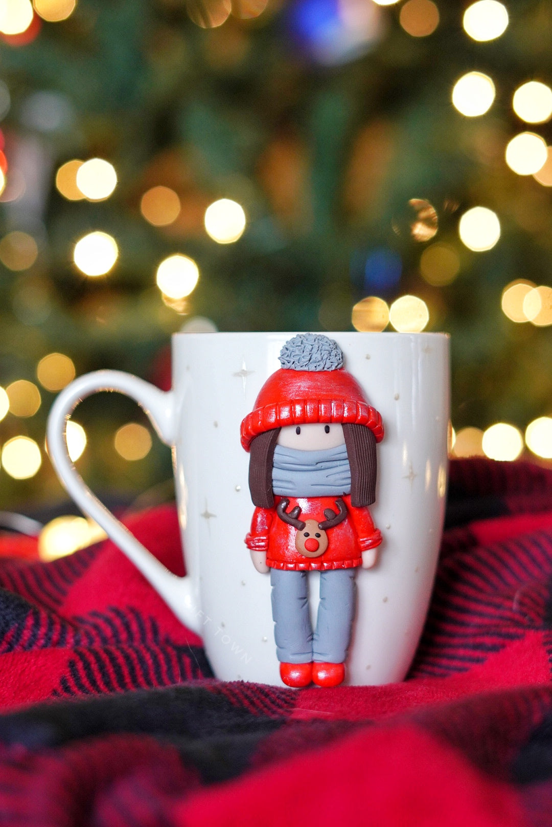 Mug with doll