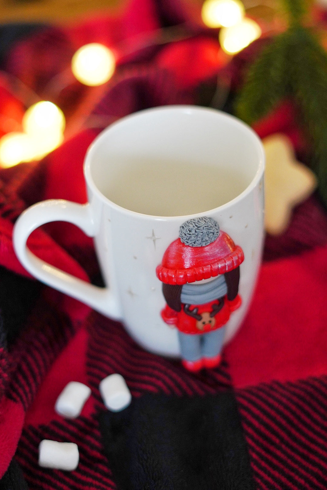 Mug with doll