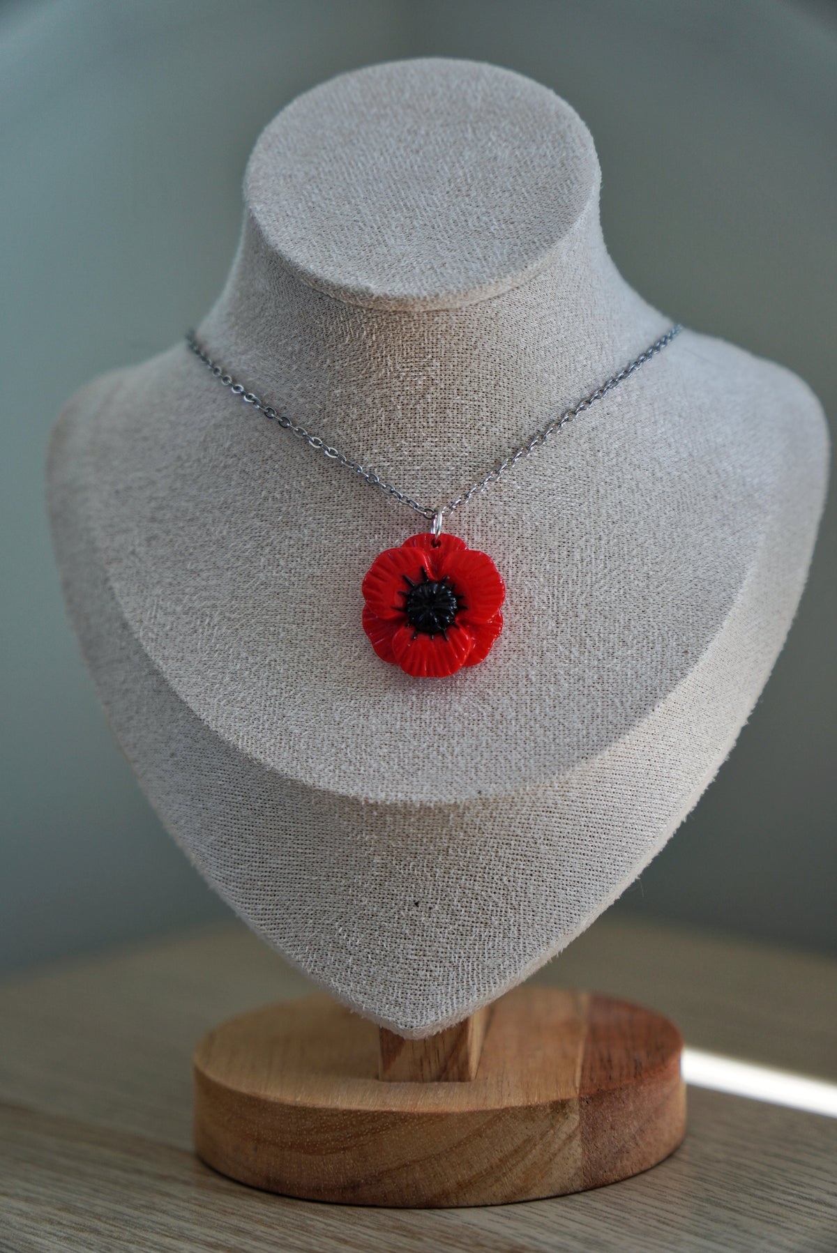 Red Poppy Pendant Necklace